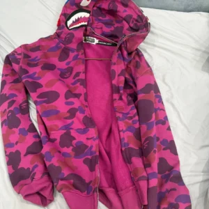 هودی بیپ شارک کمو بنفش | Bape Shark Full Zip Hoodie Purple Camo